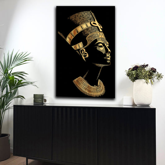 silhouette égyptienne stylisée en doré
portrait linéaire égyptien avec détails dorés